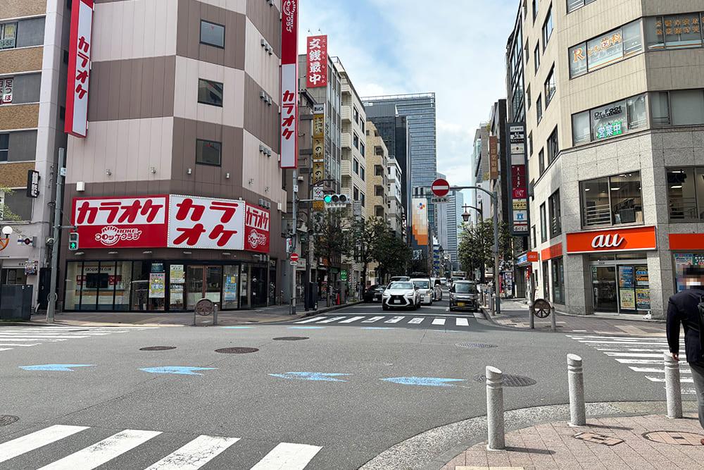 auショップとカラオケコロッケ