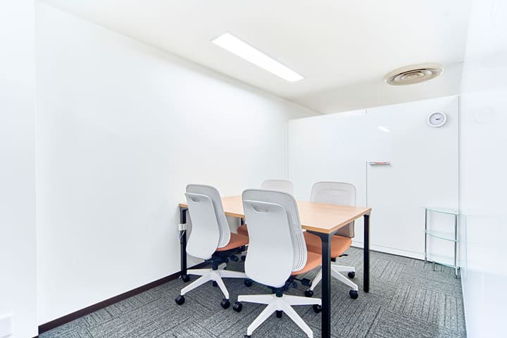 無料で使える会議室Aー天翔オフィス淀屋橋
